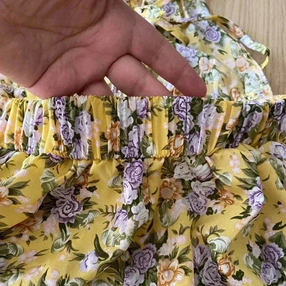 🆕Floral Ruffle-Trim Sleeveless Halter Dress XS🆕 - Picture 10 of 12